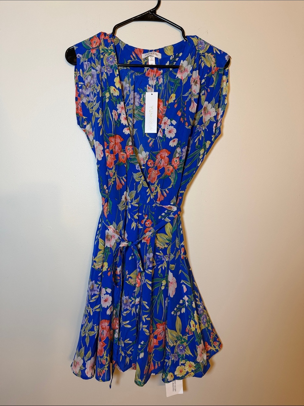 NWT Yumi Kim 100% Silk Wrap dress Size Medium